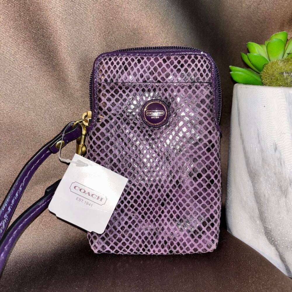 Coach Phone Pouch new with tags